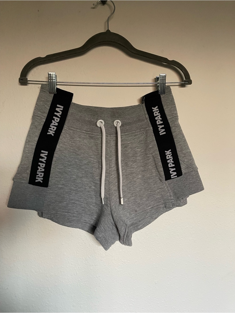 IVY PARK Women's Gray Logo-Trim Knit Shorts Size XS
